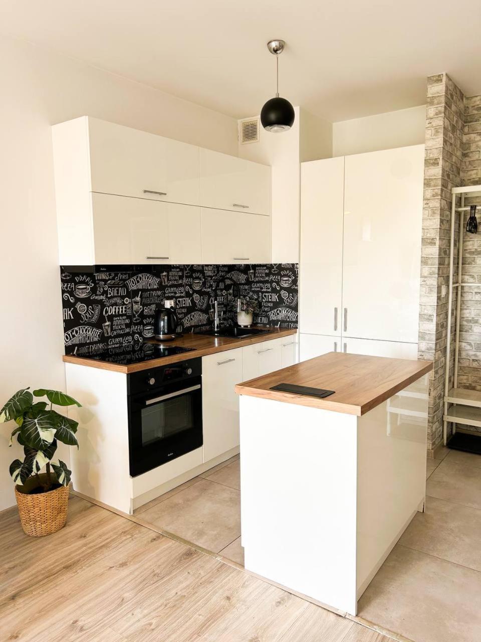Lumina Comfy Apartment Lodz Eksteriør billede